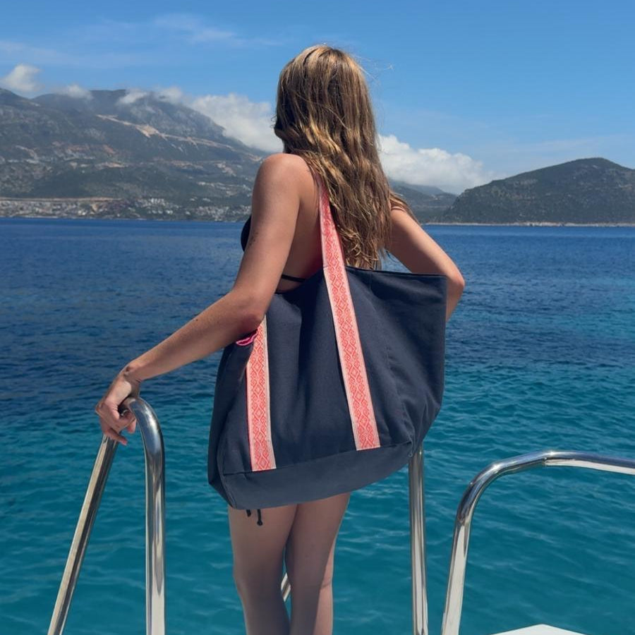 LARGE NAVY TOTE BAG