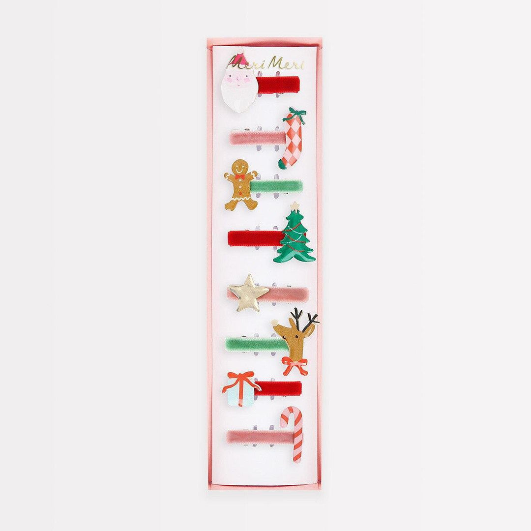 Set of Christmas-themed hair clips 