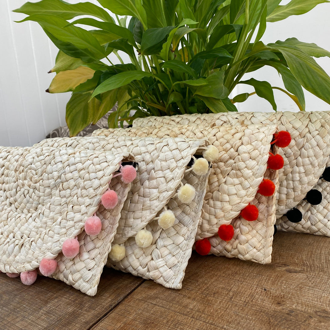 Raffia Pom Pom Clutch